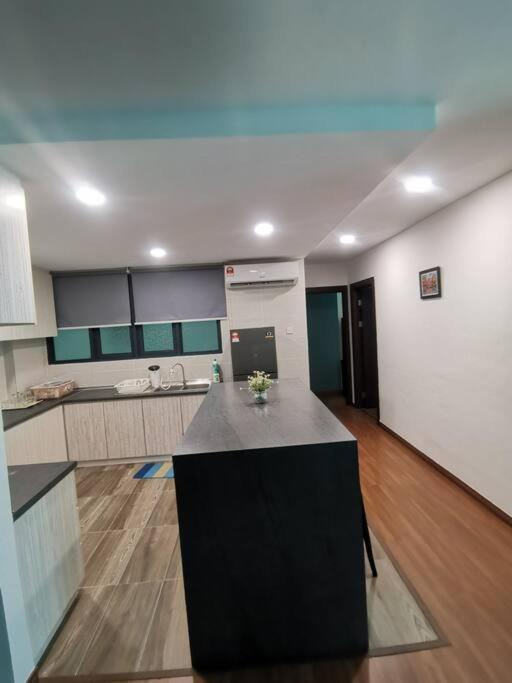 Teo Resident 2 Vivacity Jazz Suite 4 Kuching Bagian luar foto