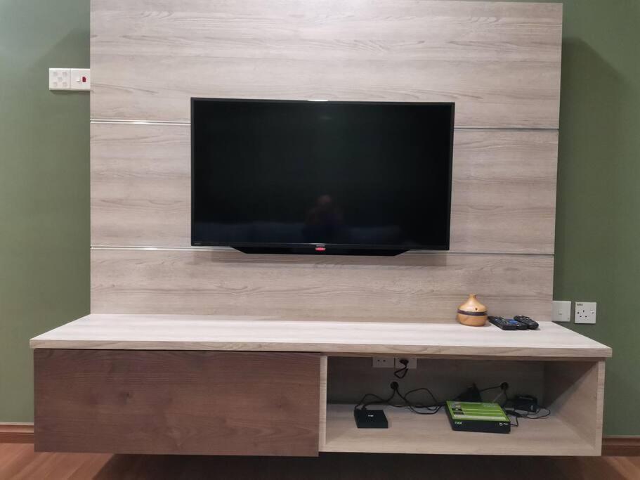 Teo Resident 2 Vivacity Jazz Suite 4 Kuching Bagian luar foto