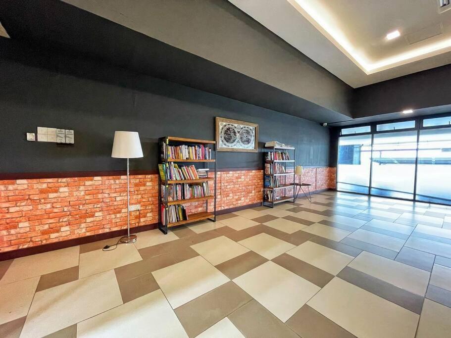 Teo Resident 2 Vivacity Jazz Suite 4 Kuching Bagian luar foto