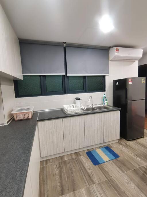 Teo Resident 2 Vivacity Jazz Suite 4 Kuching Bagian luar foto