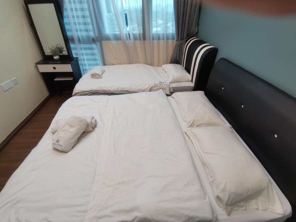 Teo Resident 2 Vivacity Jazz Suite 4 Kuching Bagian luar foto