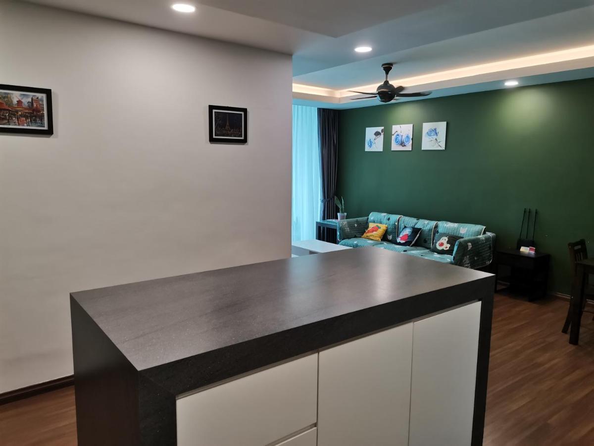 Teo Resident 2 Vivacity Jazz Suite 4 Kuching Bagian luar foto